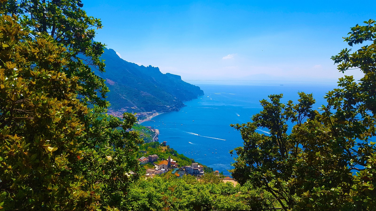 Seamless Luxury: Private Transfer from Naples to Positano
